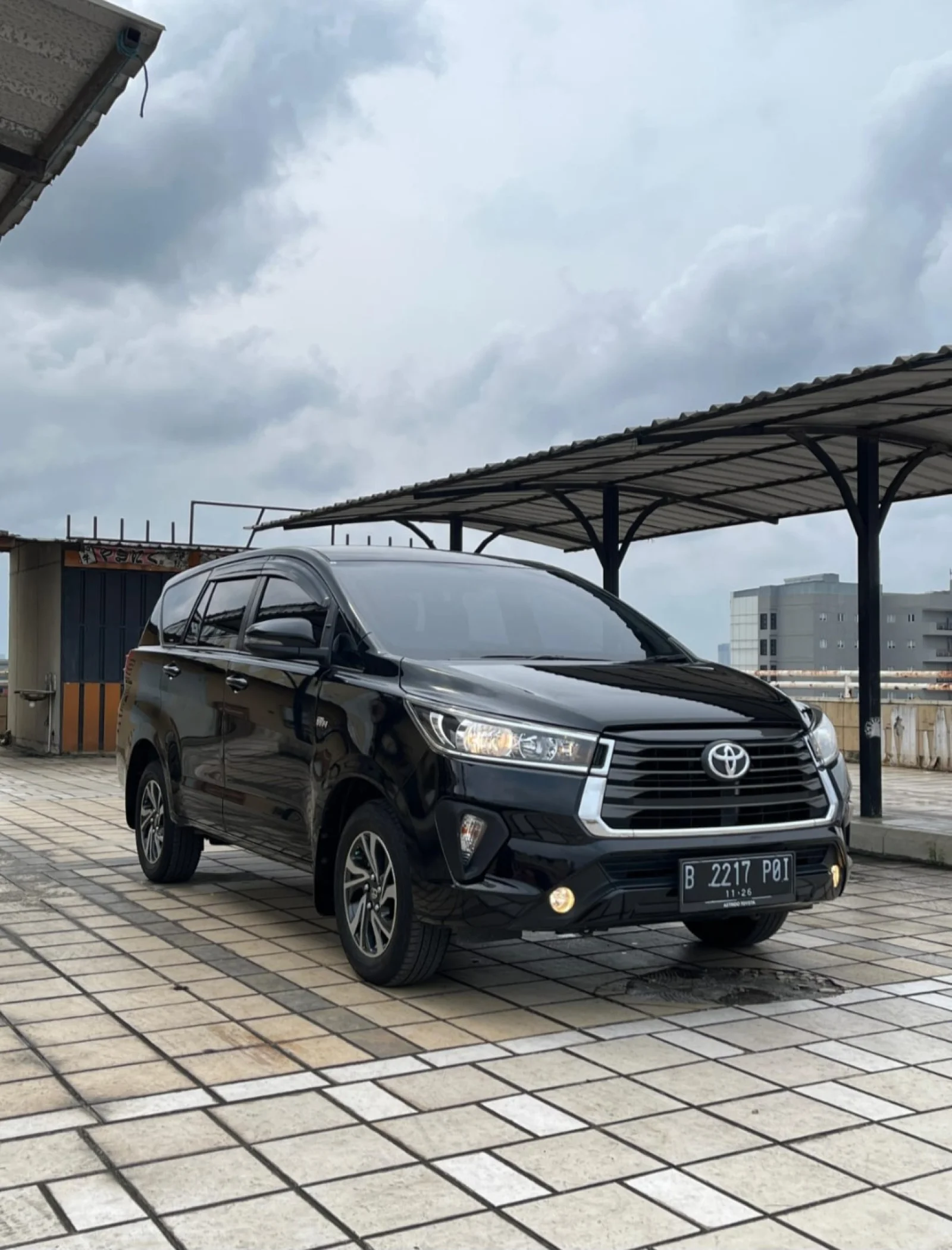 Toyota Innova 2.0 G AT Black