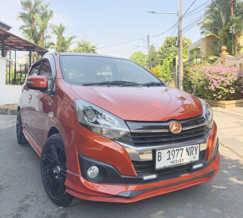 Daihatsu ayla R deluxe 2019