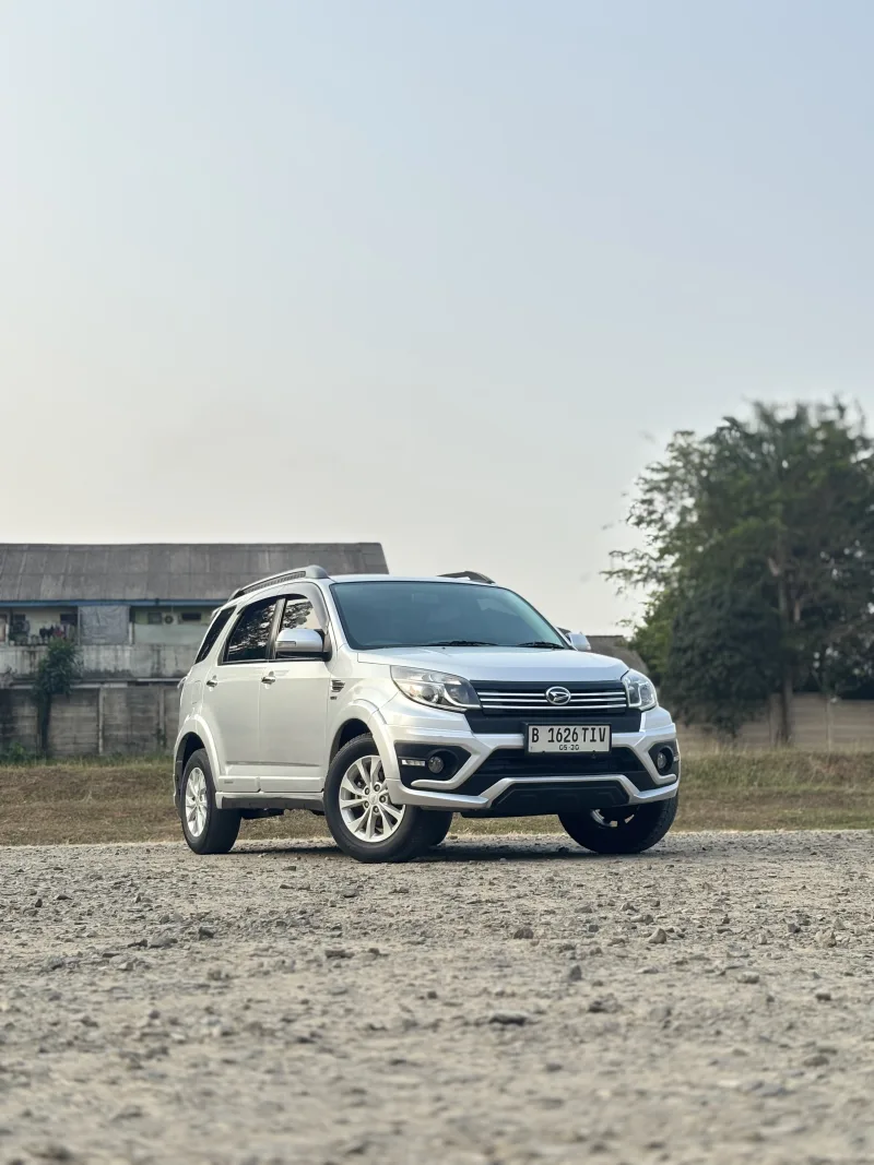 Terios R automatic  2015