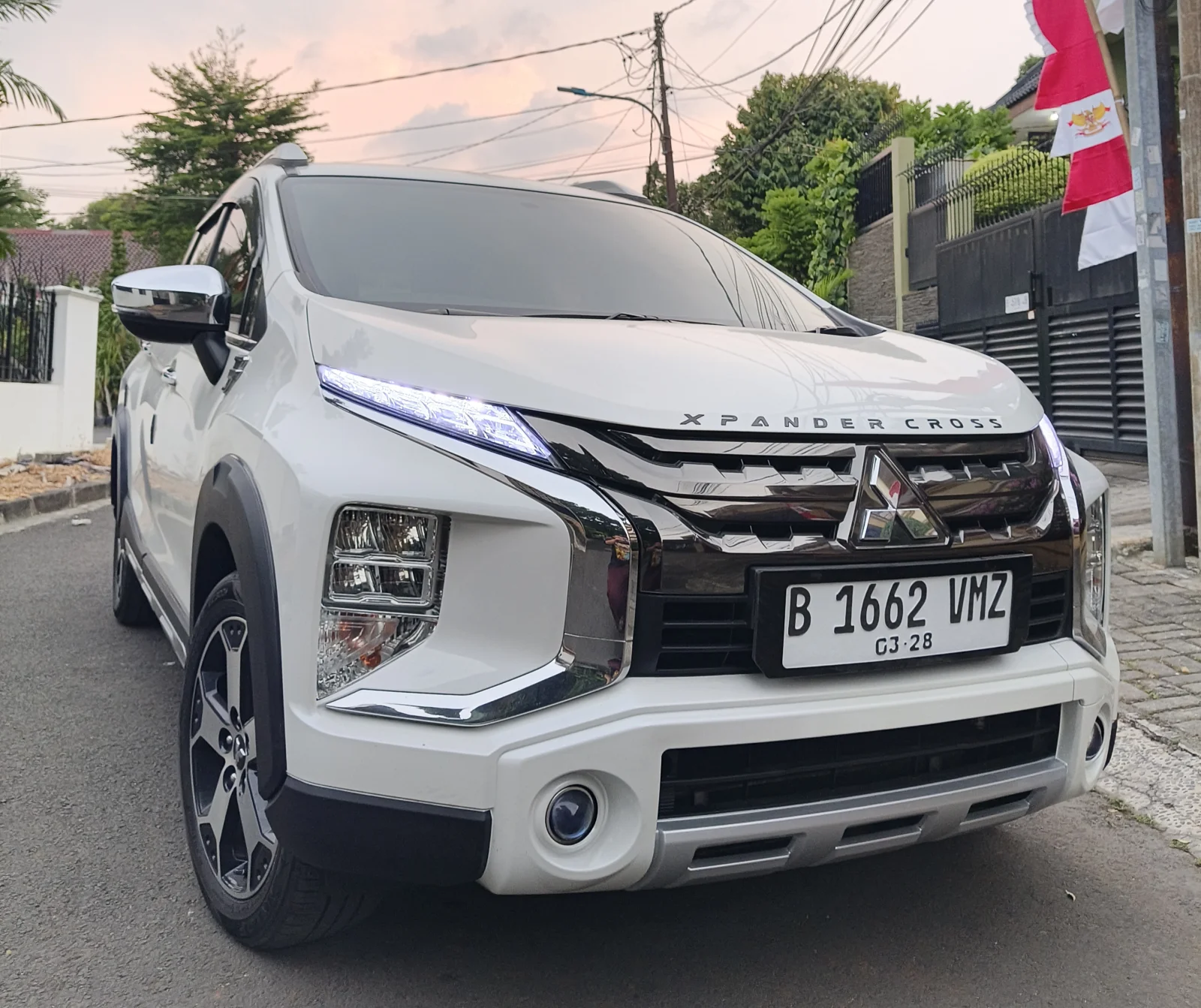 Mitsubishi xpander cross